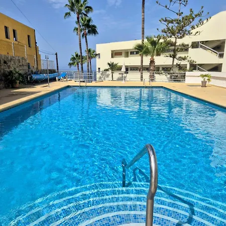 Arenas Negras Malaga Пуэрто-де-Сантьяго