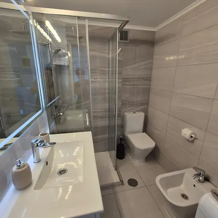 Апартаменты Arenas Negras Malaga *