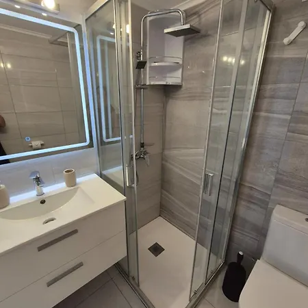 Arenas Negras Malaga Пуэрто-де-Сантьяго