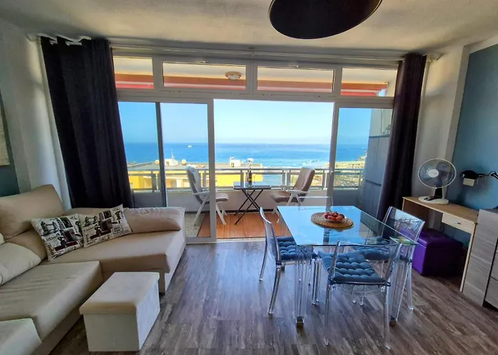 Arenas Negras Malaga * Puerto de Santiago (Tenerife)