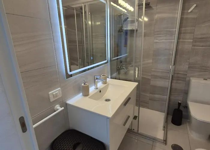 Arenas Negras Malaga Apartamento *