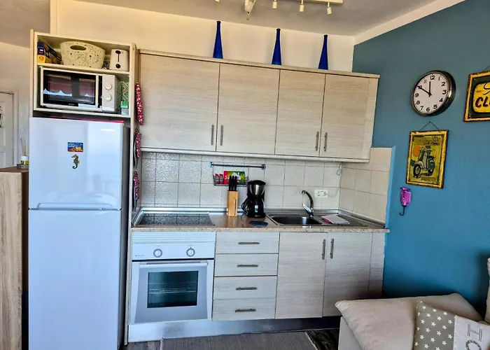 Arenas Negras Malaga Puerto de Santiago (Tenerife)